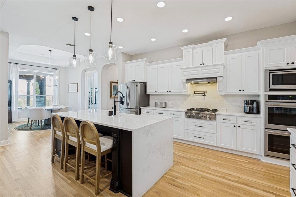 4430 Whispering Lake Drive, photo 8